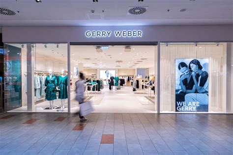 Außenansicht Gerry Weber Store Architekturobjekte heinze de