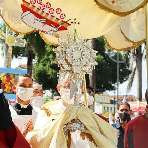 Corpus Christi confira programações de paróquias da Arquidiocese de