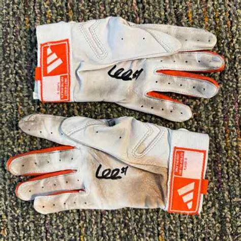 Jung Hoo Lee Game Used Autographed White & Orange Adidas Batting Gloves Used on 4/5 vs. SD (Home ...