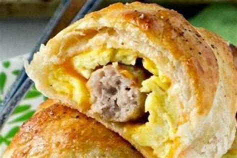 Sausage Egg And Cheese Breakfast Roll Ups Recipe Thrifty Momma