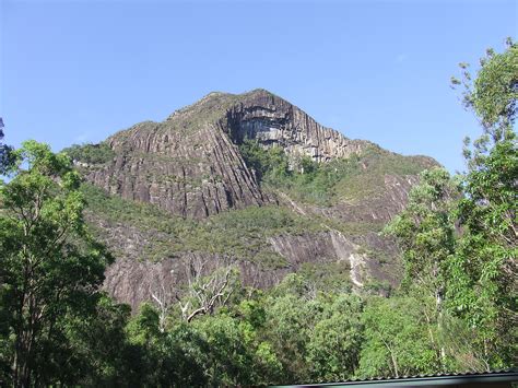 Mt Beerwah - Australia | peakery