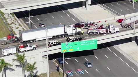 Fatal Crash On Interstate 75 In Manatee County Herald Tribune Youtube