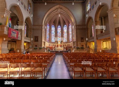 Luxembourg : Notre-Dame Cathedral interior view of in Luxembourg City ...