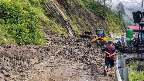 Uttarakhand On High Alert Travel Halted As Multiple Landslides Block Key Routes To Badrinath