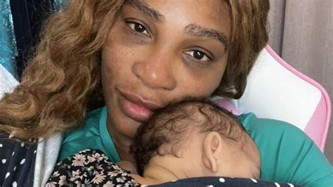 Serena Williams postet süßes Kuschelbild mit ihrer Tochter