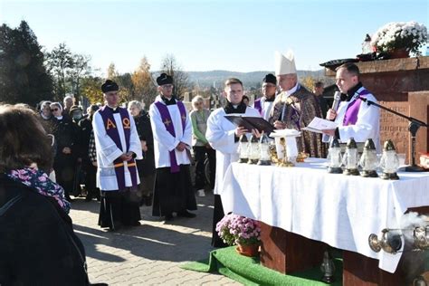 Wszystkich Wi Tych Msze Wi Te Na Cmentarzach W Kielcach