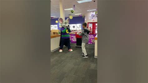 Laughing With Chuck E Cheese After Boo Tastic Dance Halloween Youtube