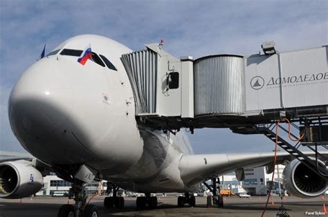 The Biggest Passenger Plane Airbus A380 (14 pics) - Izismile.com