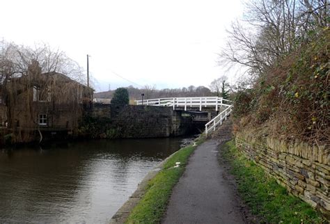 Ganny Bridge Calder And Hebble Habiloid Cc By Sa Geograph