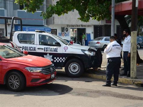 Se Registra Aparatoso Choque Entre Patrulla De Polic A Estatal Y