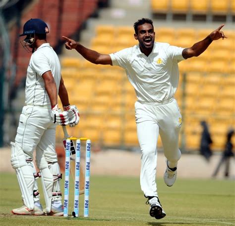 Abhimanyu Mithun Grabs 5 Mayank Agarwal And Kl Rahul Hit 50s As