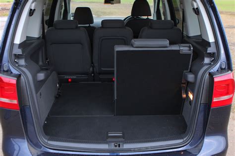 Volkswagen Touran Estate 2010 2015 Features Equipment And