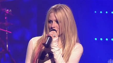 Avril Lavigne Complicated Live In Calgary Youtube