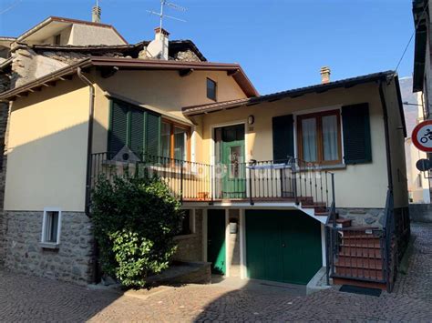 Vendita Villa Unifamiliare In Via Brugnini Cosio Valtellino Ottimo