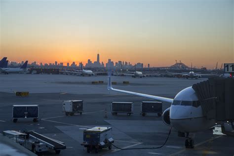 Flights Snarled At Newark Liberty International Airport Due To Faa