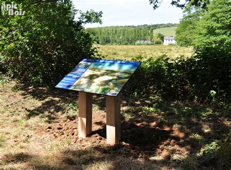 Signalétique de la Voie Verte de Le Juch Groupe PIC BOIS Fabricant