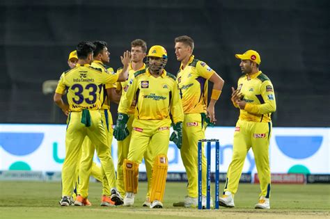 Ipl 2022 “when Dhoni Took Leash Off Jadejas Decision Making Went Astray” Brad Hogg