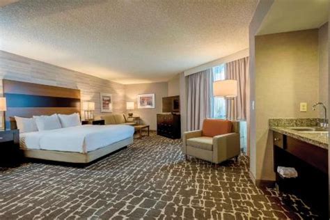 Doubletree By Hilton Hotel Denver Aurora Aurora Updated Prices 2025