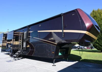 Luxury Fifth Wheel And Toy Haulers For Sale