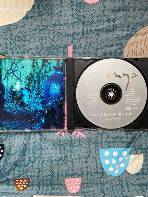 Enya shepherd moons 興趣及遊戲 音樂樂器 配件 音樂與媒體 CD 及 DVD Carousell