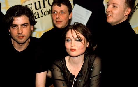 Sophie Ellis Bextors Old Band Theaudience Announce Deluxe Reissue Of