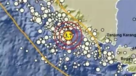 Gempa Terkini Malam Ini Minggu Oktober Baru Saja Guncang Di