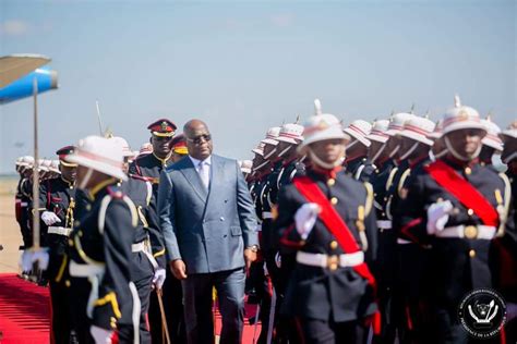 Afrique Accueilli avec faste à Gaborones le Président Félix