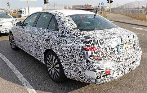 2017 Mercedes Benz E Class Drops Heavy Camouflage Reveals Silhouette In Latest Spyshots