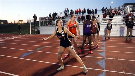 Khs Girls Are Golden At Kearney Classic Track And Field Invitational