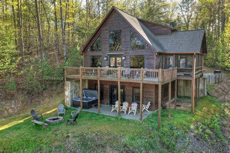 The View - Cabin Rental - A Blue Ridge Vacation | A Blue Ridge Vacation