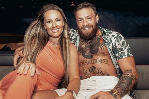 Conor Mcgregors Fiancée Dee Devlin Gets Flirty Over Shirtless Photos