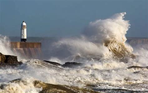 Cork City Council Issues Tidal Flood Warning As Storm Sebastian Heads