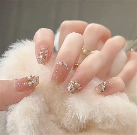 Isi12 Kuku 12 Nude Permata Kecil Mewah Muslimah Cantik Lengkap Dengan Lem Dus Lazada Indonesia