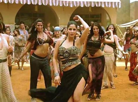 Katrina Kaif in black in Mashallah ~ Ek tha Tiger Song | Bollywood Photos