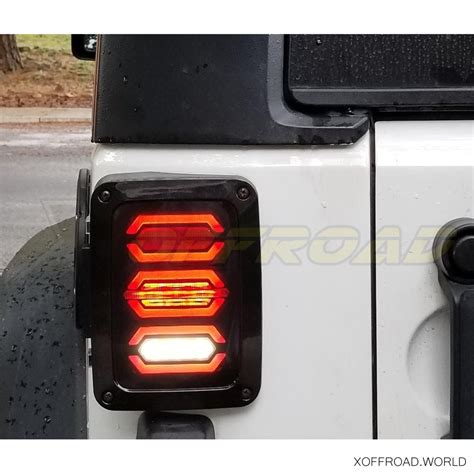 Kit Faros Traseros Led Ahumados Ue Jeep Wrangler Jk Serie Dragon