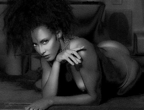 THE NUDE FILES GALLERY 3 The Nude Files