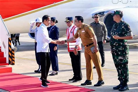 Apresiasi Aktivitas Penerbangan Bandara Kertajati Jokowi Mulai