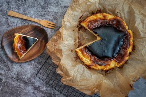 burnt basque cheese