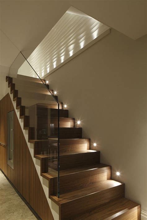 Lansdowne Road 61 Lr 87 Hallwayideas Stairway Design Stairway Lighting Staircase Lighting