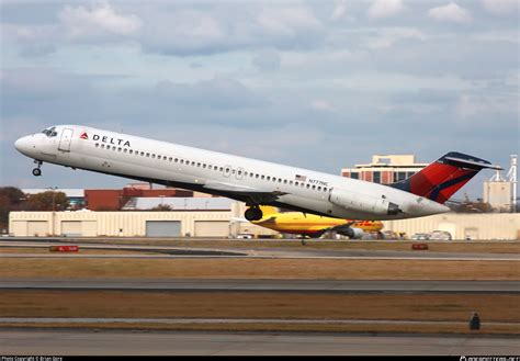 N777NC Delta Air Lines McDonnell Douglas DC 9 51 Photo By Brian Gore