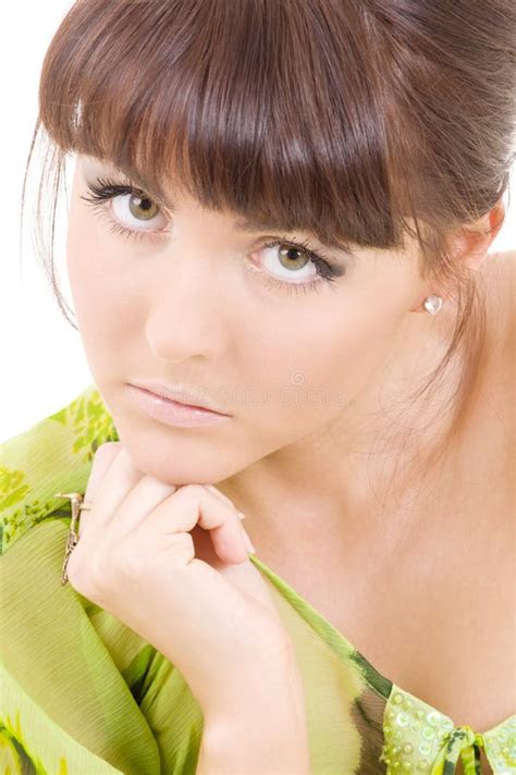 Mujer Con Las Tetas Al Aire Hermosa En La Playa Foto De Archivo Imagen De Bikini Relajado