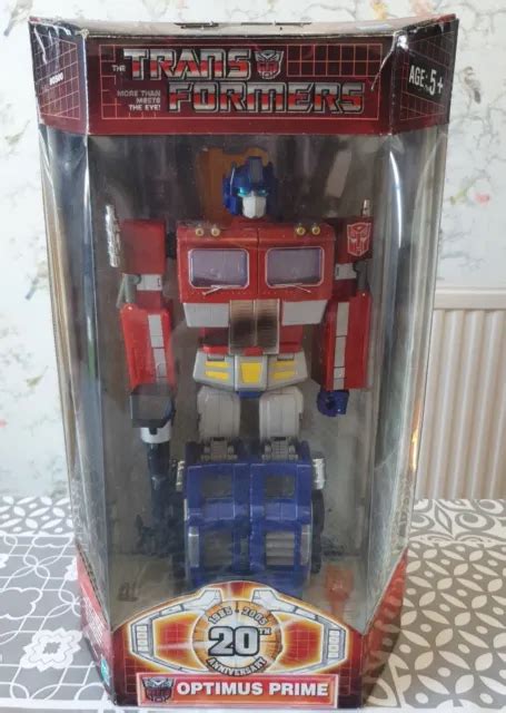 OPTIMUS PRIME MASTERPIECE NEW MP 01 G1 Transformers 20th Anniversary