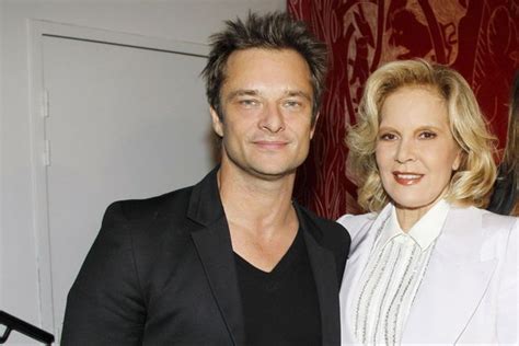 Hommage à Johnny l émotion de Sylvie Vartan et David Hallyday lors