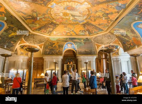 New york state capitol interior hi-res stock photography and images - Alamy