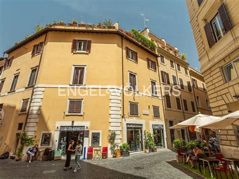 Vendita Soffitta In Via Dei Barbieri Roma Buono Stato Rif