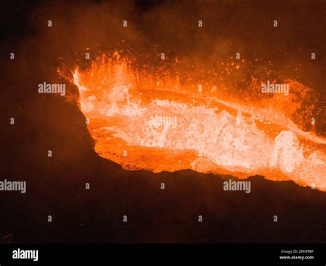 Im Genes De La Reciente Erupci N Volc Nica En Litli Hrutur En La