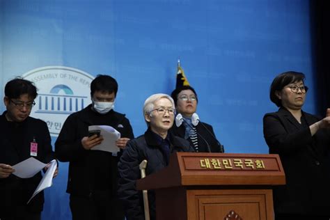 민주당 전국장애인위 총사퇴 “민주당 비례 중 장애인 없어밀실 공천에 희생”