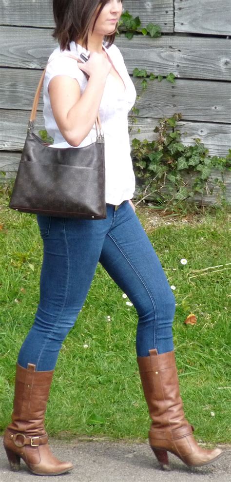 Stunning Teen In Tight Jeans & Boots - Tight Jeans - Forum