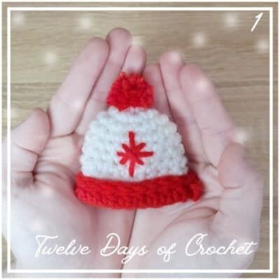 Mini Pom Pom Hat Crochet Pattern: Free Festive Crafting!