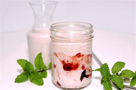 3-Ingredient Drinkable Yogurt